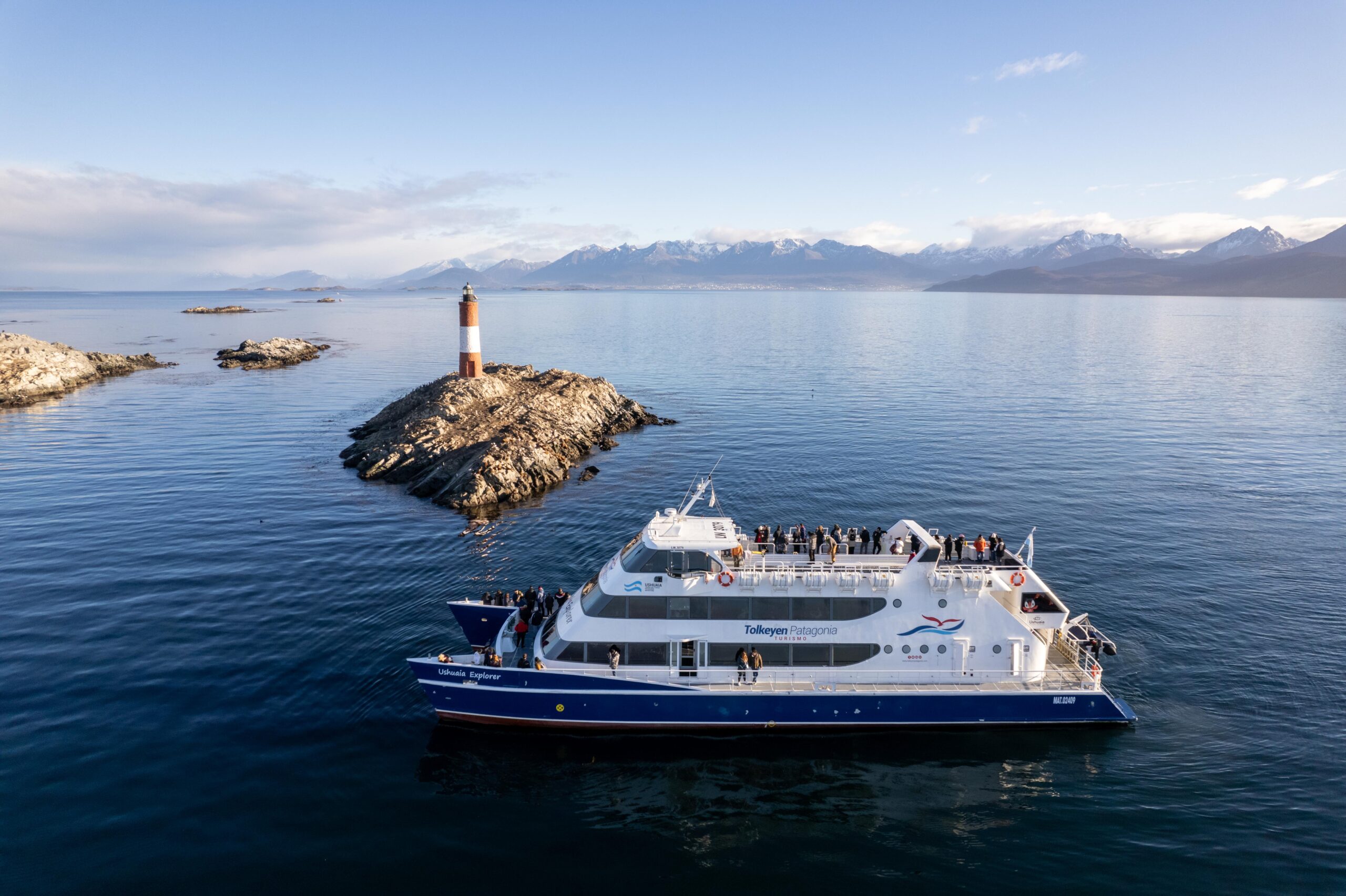 Navegación por el Canal Beagle hasta el Faro